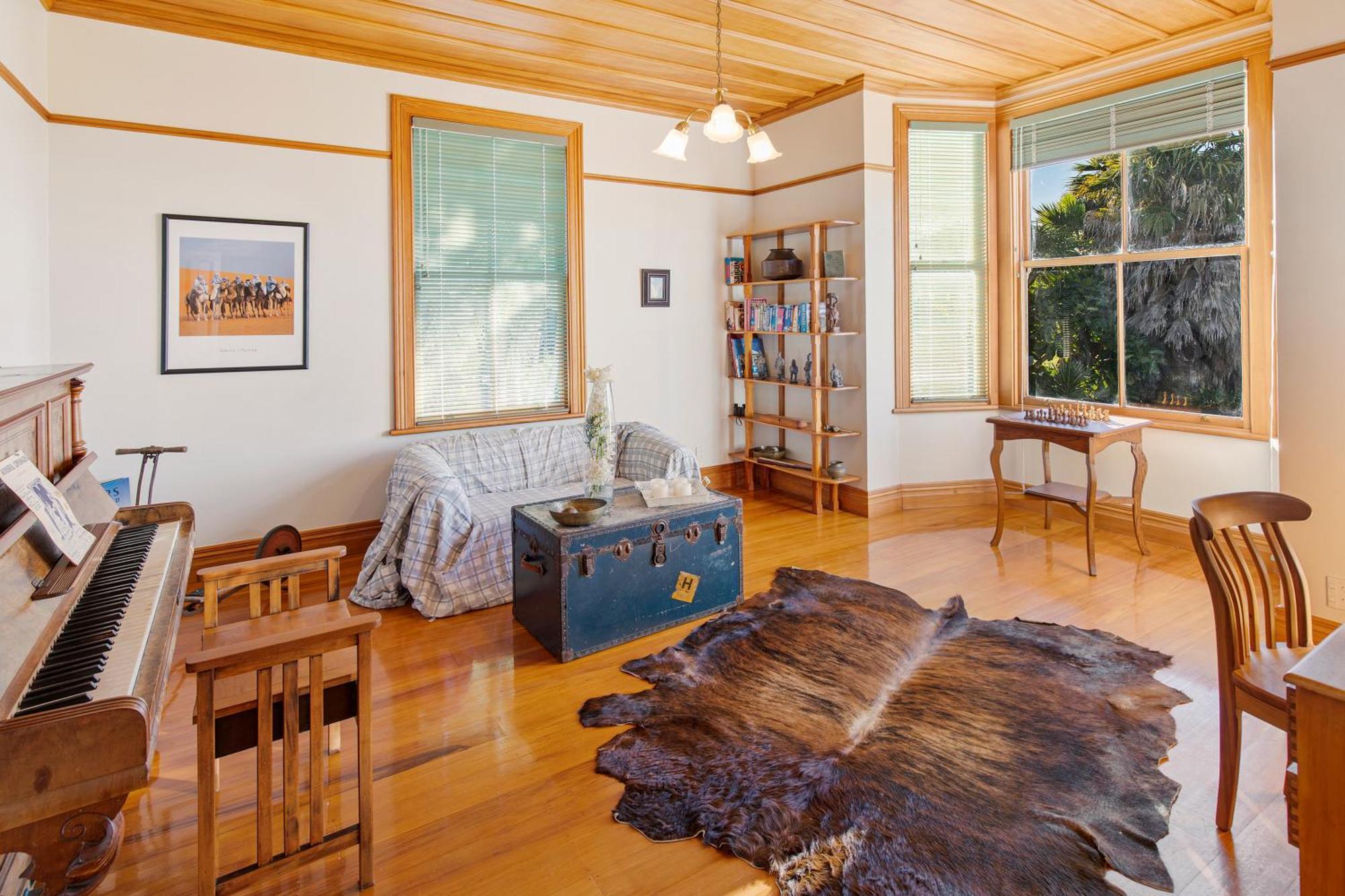 Headlands Estate Homestay